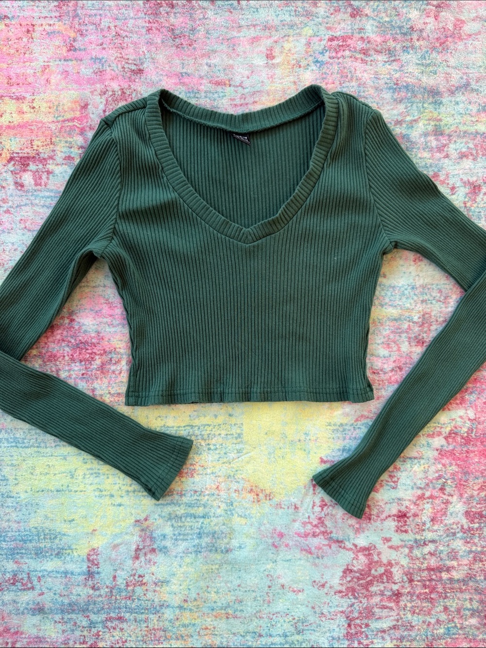 SHEIN Dark Green Ribbed V‑Neck Long Sleeve Crop Top